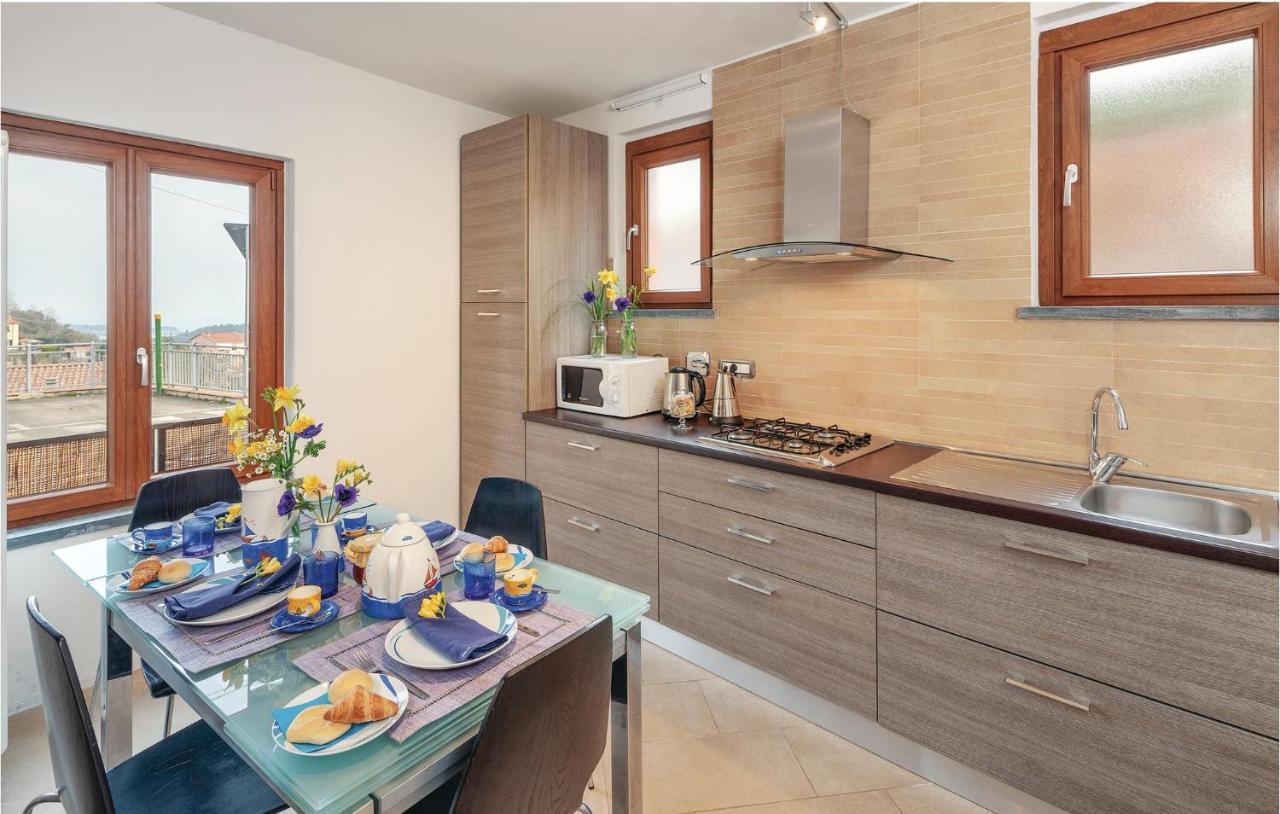 Beautiful Apartment In Pitelli -Sp- With Kitchen La Spezia Dış mekan fotoğraf